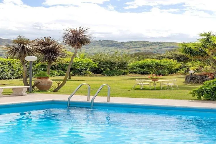 Villa Jelu With Pool In Castiglione Di Sicilia Prázdninový dům