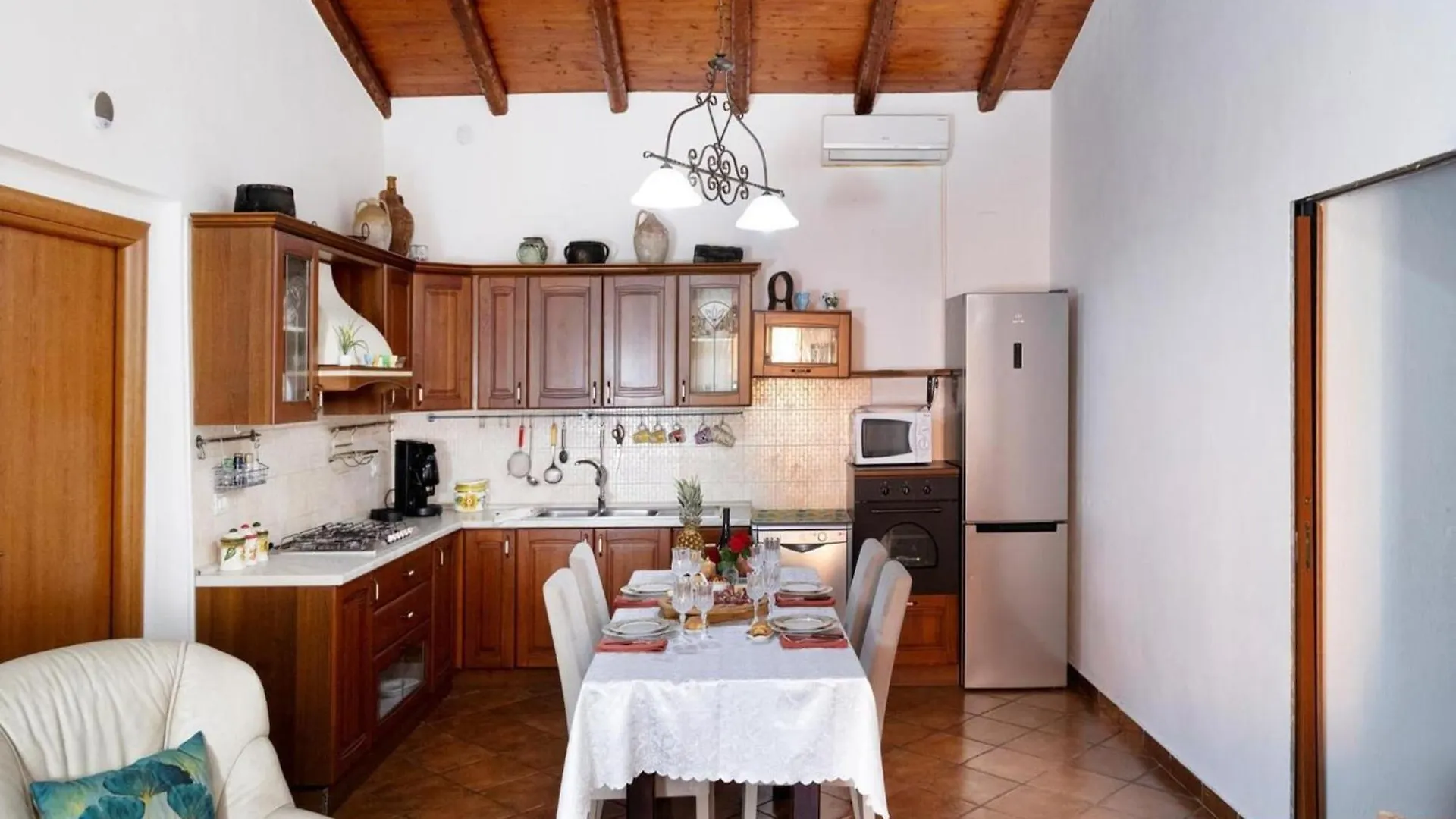 Villa Jelu With Pool In Castiglione Di Sicilia 0*, Castiglione De Sicilia Italy